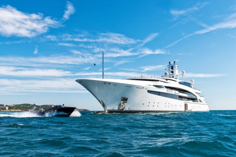 M/Y IDynasty – 101m